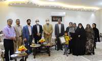 رئیس دانشگاه با خانواده شهیدان والامقام نساجیان و اعتماد حسینی دیدار کرد